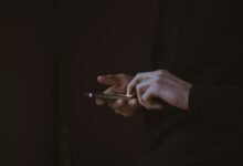 Online Footprint Hiding a Digital Double Life